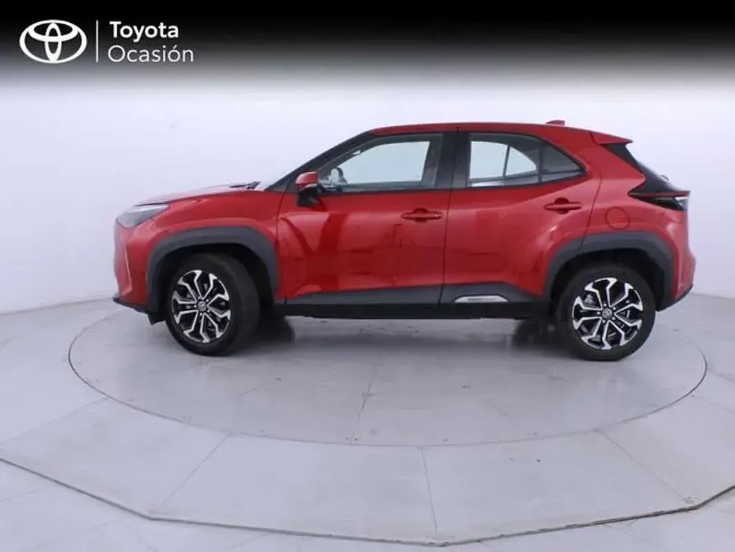 Usado Toyota Yaris Cross Active 116 CV (85 kW) 2022 Rojo SUV