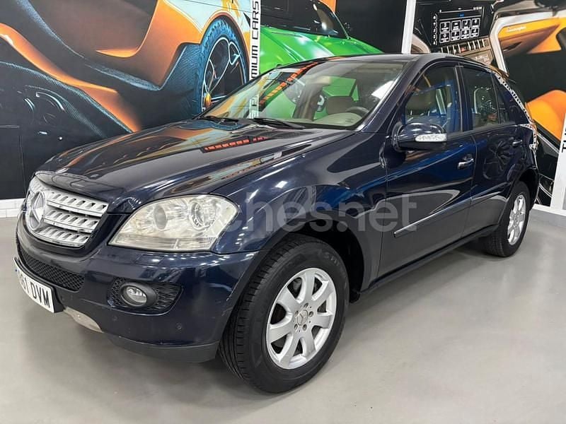 Azul Usado 2006 Mercedes ML320 SUV | 8999 € (Precio justo) - Imagen 1/4