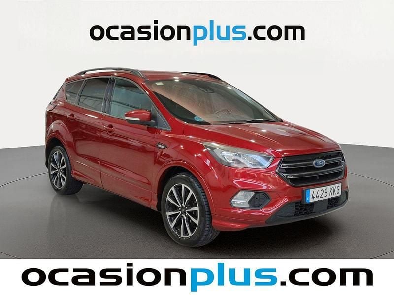 Usado Ford Kuga ST-Line 150 HP (110 kW) 2018 Vermelho SUV