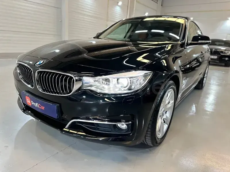 Usado BMW 330 Luxury Line 258 CV (189 kW) 2015 Negro Berlina