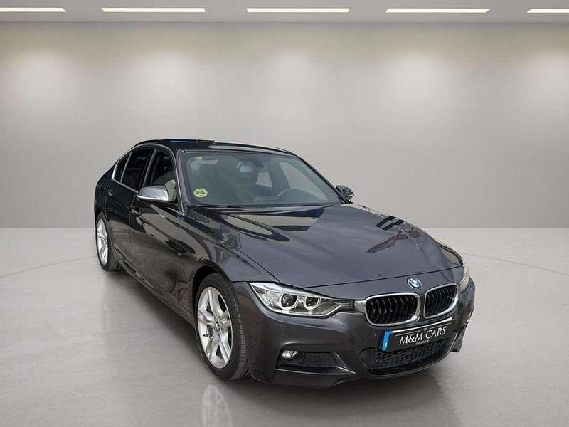 Usado BMW 318 Comfort Edition 143 CV (105 kW) 2015 Gris Berlina