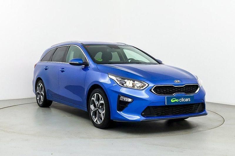 Usado Kia Ceed 120 CV (88 kW) 2026 Azul Utilitario