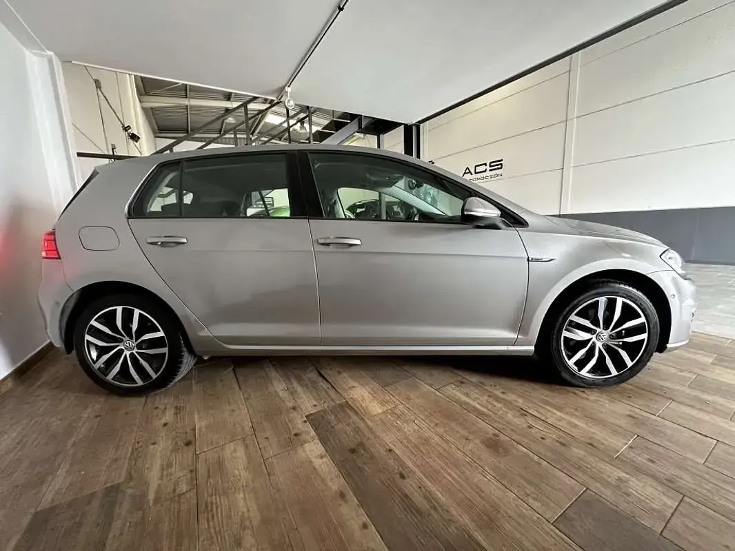 Occasion VW e-Golf 100 kW (136 ch) 2021 Gris Citadine