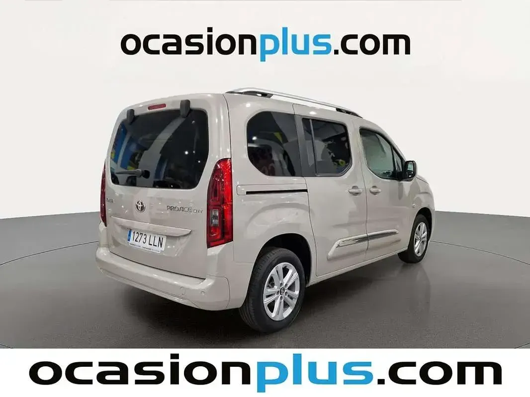 Usado Toyota Proace Active 131 CV (96 kW) 2020 Gris Monovolumen