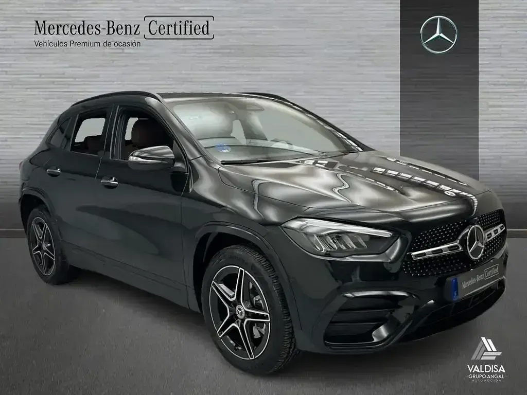 Usado Mercedes GLA250 218 CV (160 kW) 2025 Negro SUV