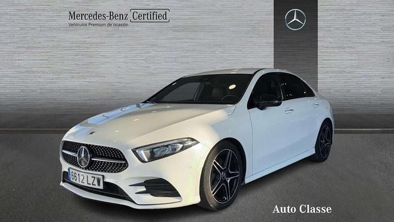 Blanco Usado 2022 Mercedes A200 AMG line Berlina | 28.900 € (Precio justo) - Imagen 1/4