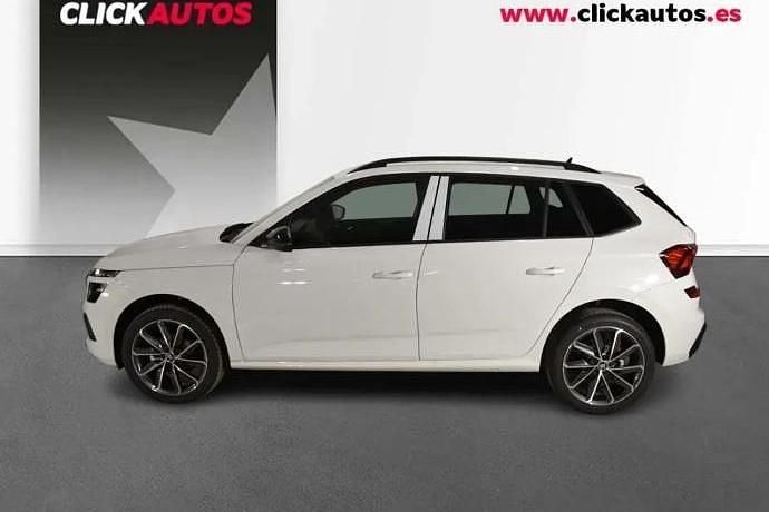 Usado Skoda Kamiq Sport 115 CV (84 kW) 2025 Plata SUV
