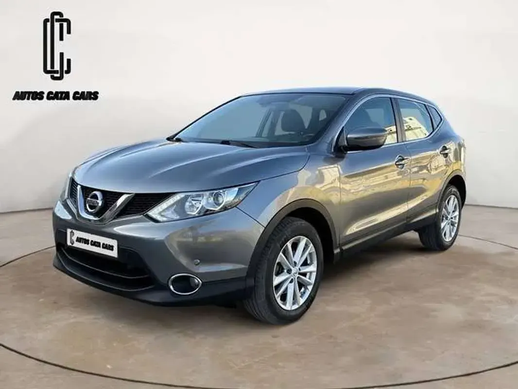 Usado Nissan Qashqai Visia 110 CV (80 kW) 2015 Gris SUV