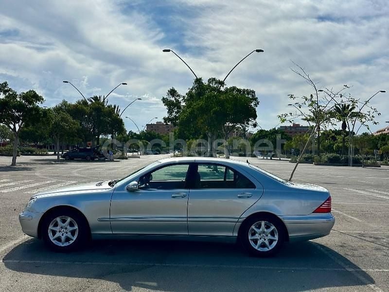Usado Mercedes S320 204 CV (150 kW) 2004 Gris / plata Berlina