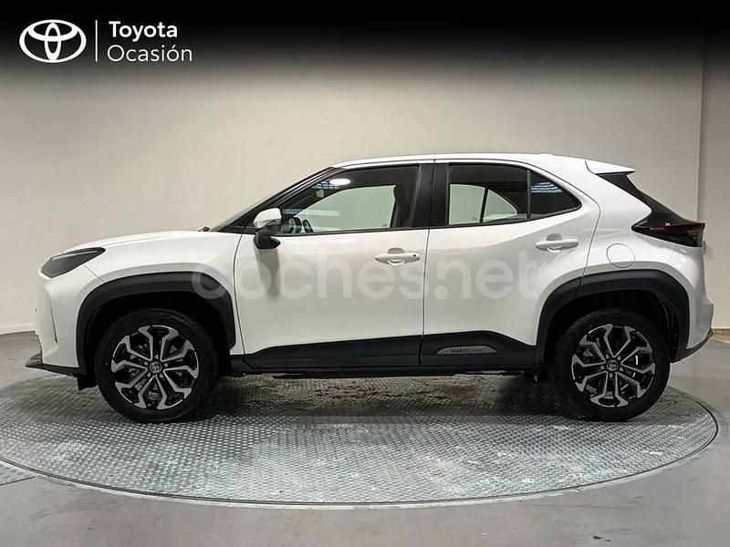 Usado Toyota Yaris Cross Active 116 CV (85 kW) 2022 Blanco SUV
