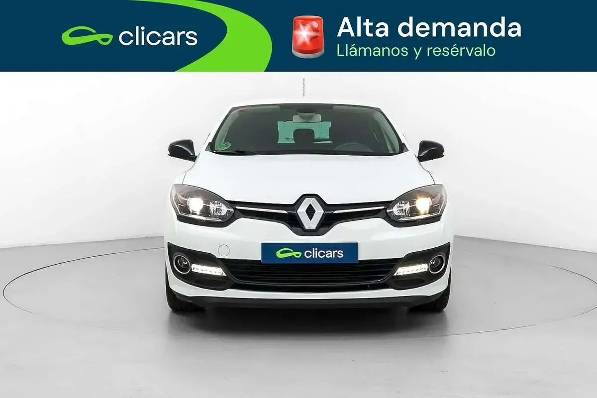 Usado Renault Mégane LIMITED 116 CV (85 kW) 2015 Blanco Utilitario