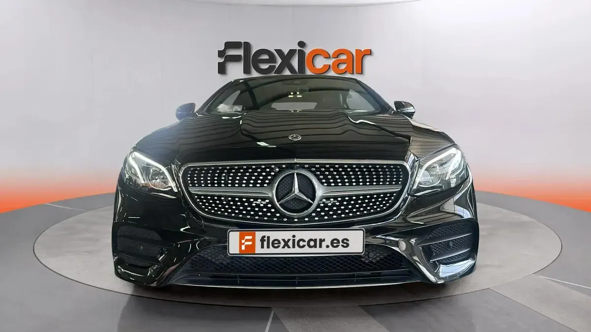 Usado Mercedes E220 194 CV (142 kW) 2019 Negro Coupe