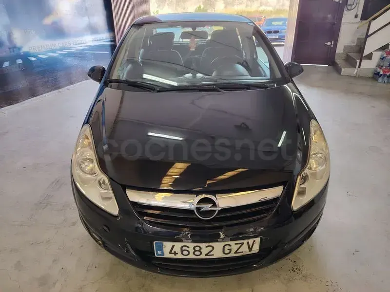 Usado Opel Corsa 100 CV (73 kW) 2010 Negro Utilitario