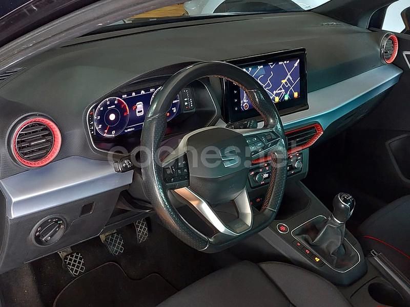 Usado Seat Ibiza FR 110 CV (80 kW) 2021 Azul Berlina