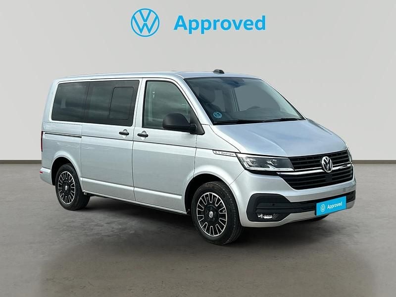 Gris plata Usado 2021 VW Multivan Monovolumen | 43.650 € (Precio justo) - Imagen 1/4