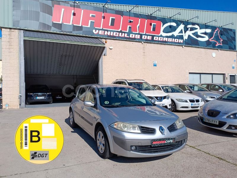 Gris / plata Usado 2007 Renault Mégane II Business Berlina | 3990 € (Precio justo) - Imagen 1/4