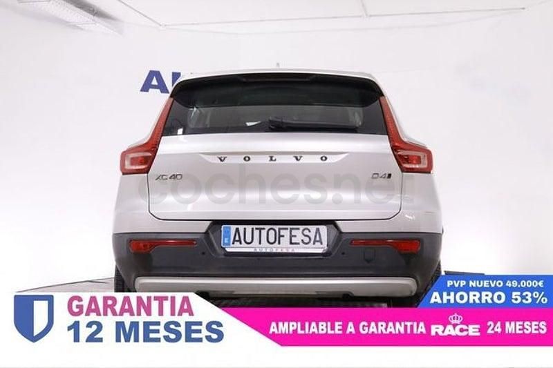 Usado Volvo XC40 Momentum 190 CV (139 kW) 2018 Gris / plata SUV