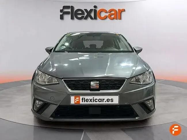 Usado Seat Ibiza Reference 75 HP (55 kW) 2018 Cinzento Sedan