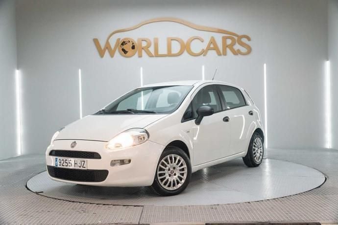 Usado Fiat Punto Pop 75 CV (55 kW) 2012 Blanco Berlina