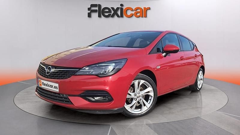 Usado Opel Astra 110 HP (80 kW) 2020 Vermelho Sedan