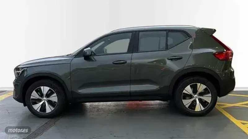 Nuevo Volvo XC40 Core 2026 Verde SUV