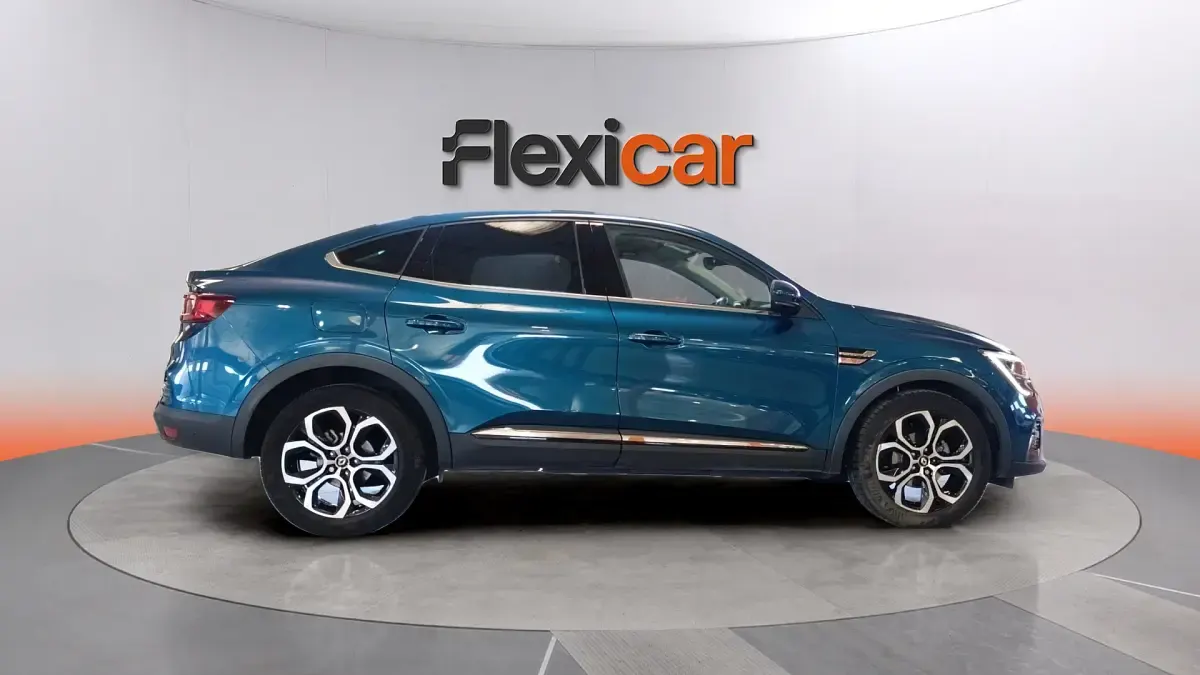 Usado Renault Arkana Techno 140 CV (102 kW) 2022 Azul SUV