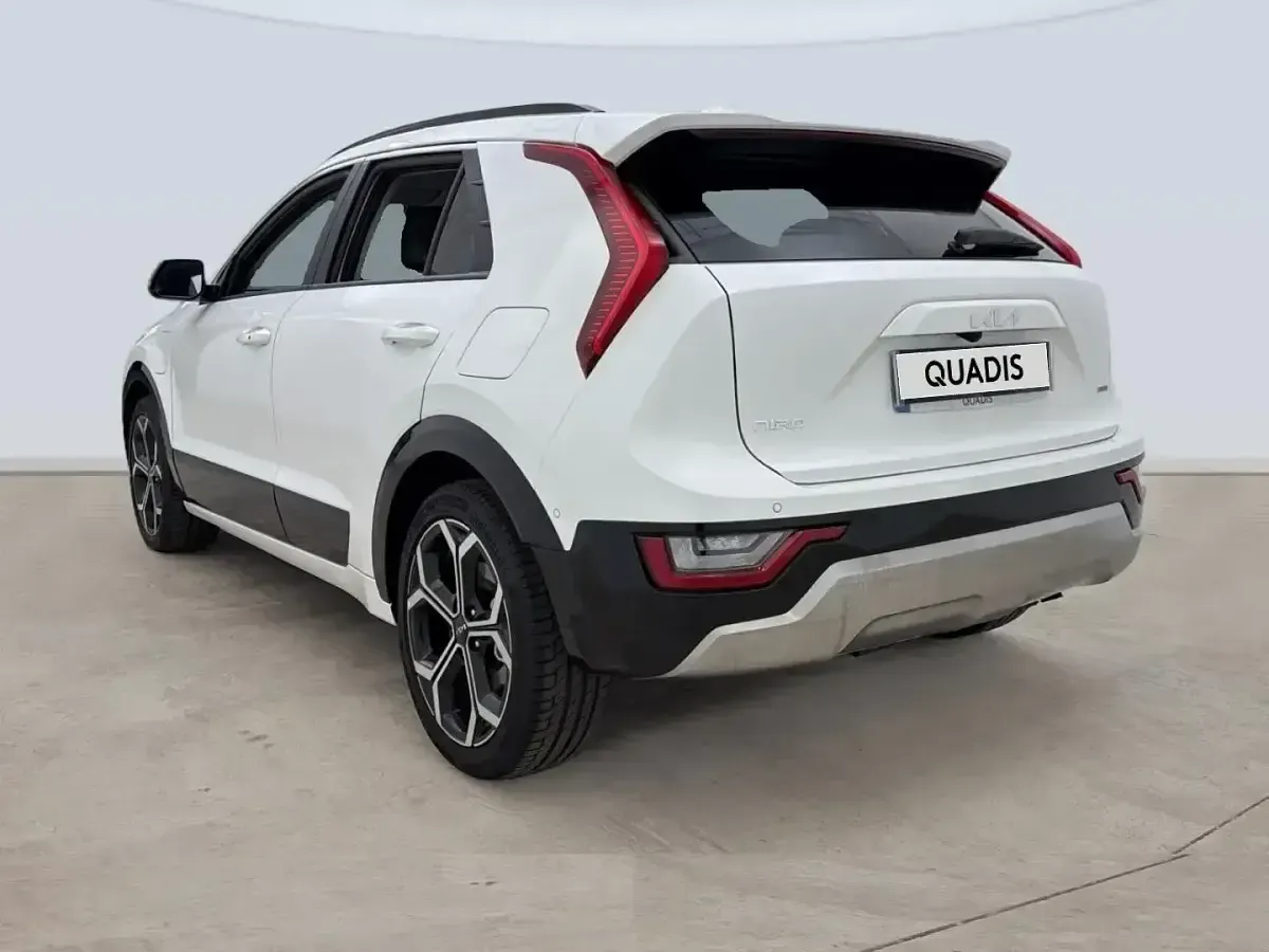 Usado Kia Niro 183 CV (134 kW) 2024 Blanco SUV