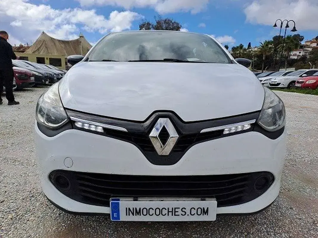 Usado Renault Clio Business 75 CV (55 kW) 2014 Blanco Utilitario