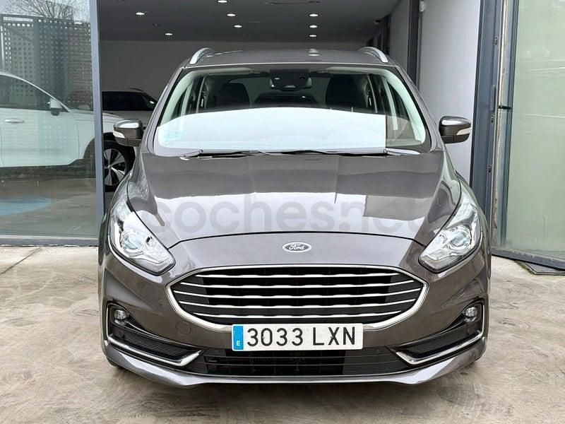 Usado Ford S-MAX Titanium 150 CV (110 kW) 2022 Gris / plata Monovolumen