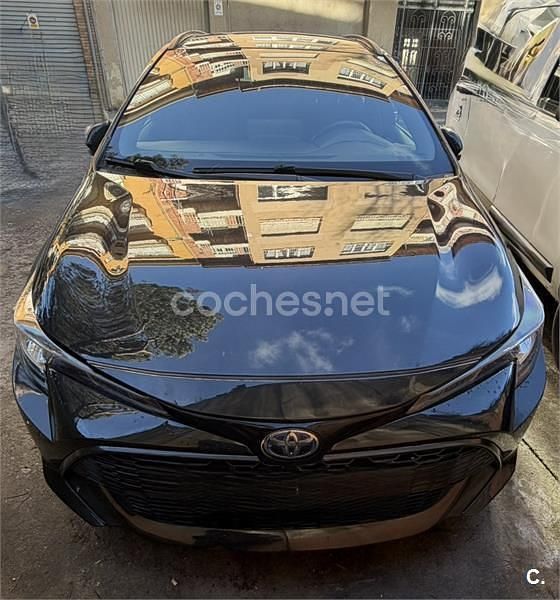 Usado Toyota Corolla Active 140 CV (102 kW) 2023 Negro Familiar