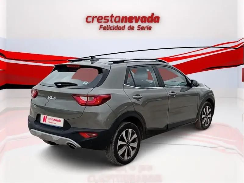 Usado Kia Stonic 120 CV (88 kW) 2022 SUV
