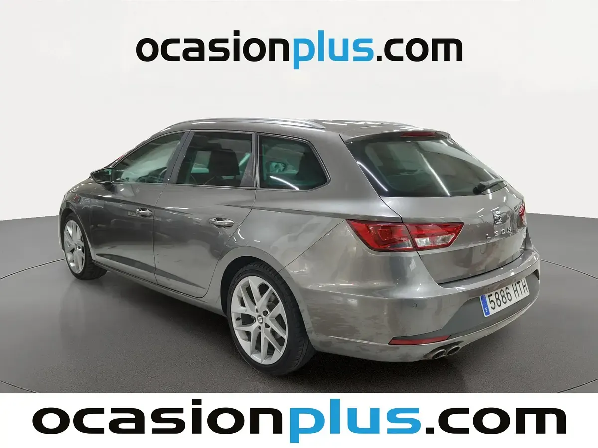 Usado Seat Leon FR 184 CV (135 kW) 2013 Gris Monovolumen