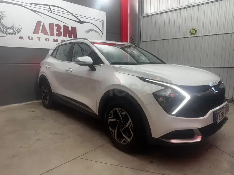 Usado Kia Sportage 150 CV (110 kW) 2022 Blanco SUV