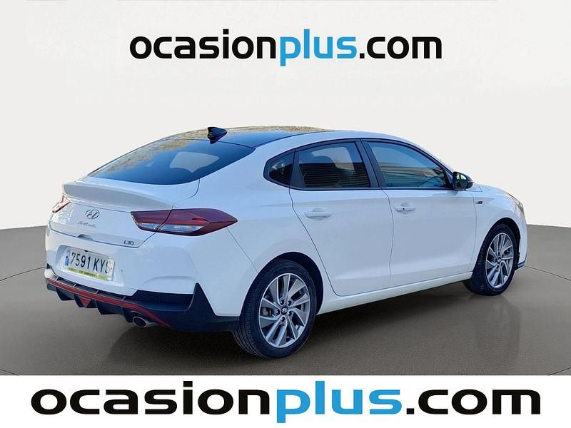Usado Hyundai i30 N Line 120 CV (88 kW) 2019 Blanco Berlina