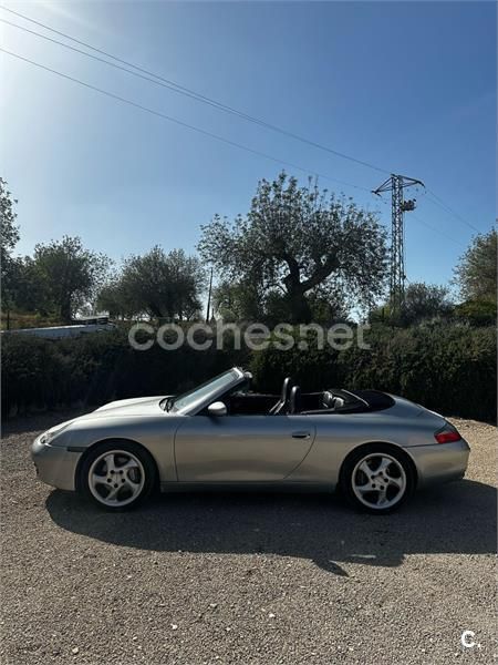 Gris / plata Usado 2000 Porsche 911 Carrera 4 Cabriolet Descapotable | 34.200 € - Imagen 1/4