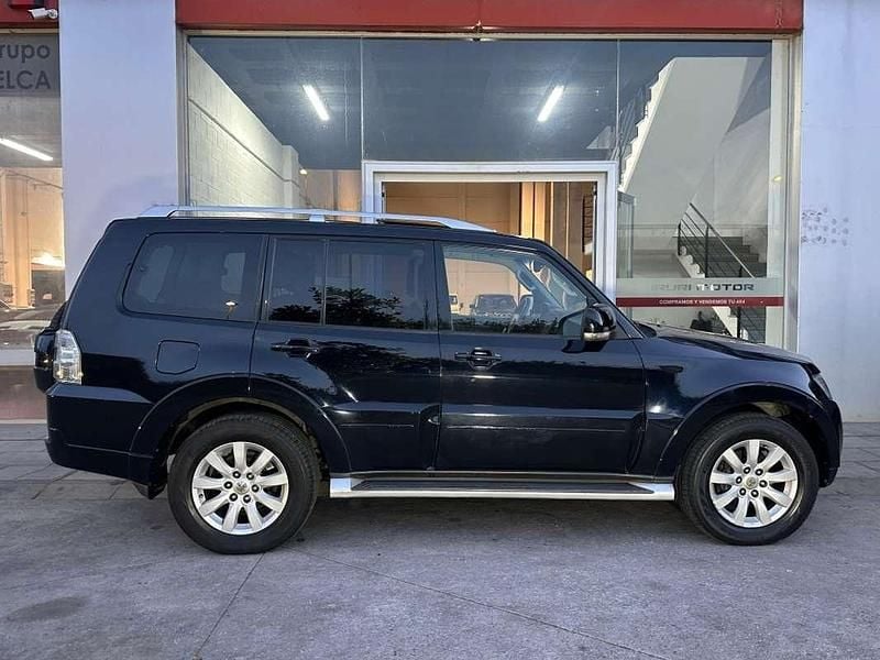 Negro Usado 2010 Mitsubishi Montero Motion SUV | 20.999 € (Un poco caro) - Imagen 1/4