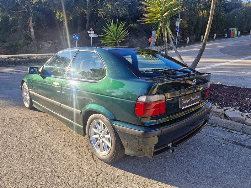 Usado BMW 316 Sport Line 105 CV (77 kW) 1999 Verde Berlina