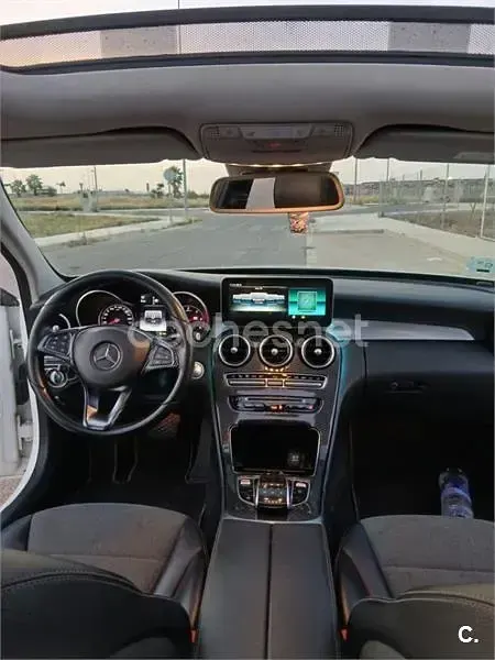 Usado Mercedes C220 Exclusive 170 CV (125 kW) 2015 Blanco Familiar