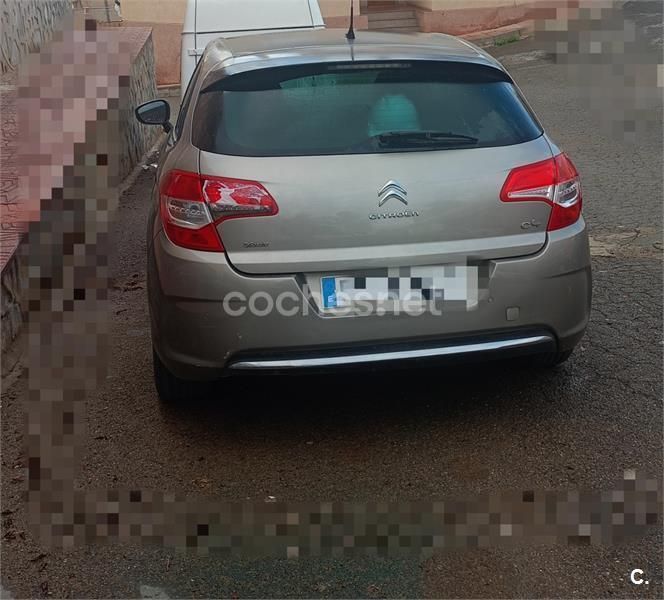 Usado Citroën C4 Seduction 92 CV (67 kW) 2011 Beige Berlina