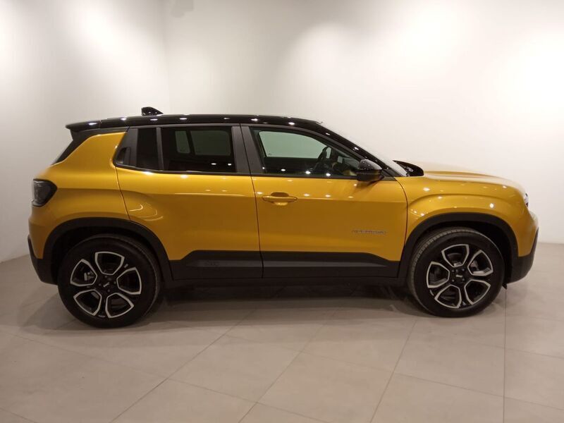 Usado Jeep Avenger EV Summit 114 kW (156 CV) 2024 Amarillo SUV