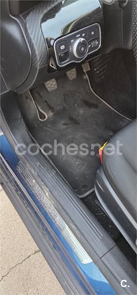 Usado Mercedes A180 116 CV (85 kW) 2021 Azul Berlina