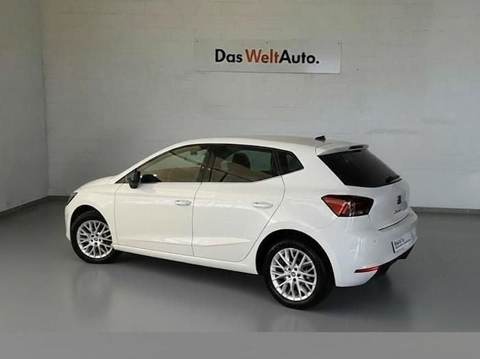 Blanco Usado 2025 Seat Ibiza | 17.500 € (Precio justo) - Imagen 1/4