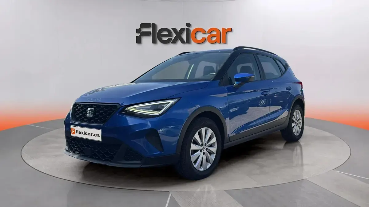 Usado Seat Arona Style 115 CV (84 kW) 2024 Azul SUV