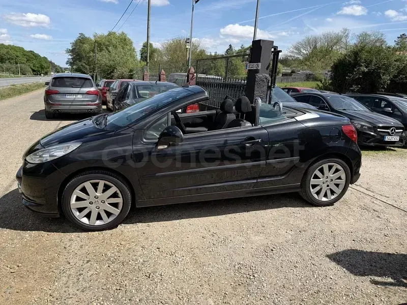 Begagnad Peugeot 207 CC Sport 110 HK (80 kW) 2007 Svart Cab