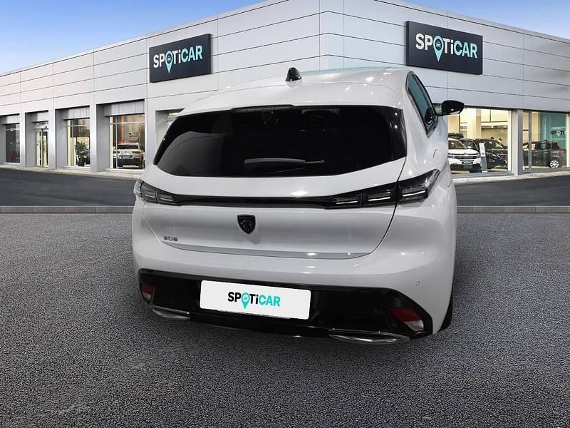 Usado Peugeot 308 Allure 130 CV (95 kW) 2024 Blanco Berlina