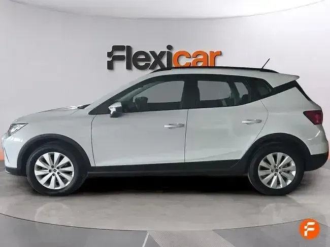 Usado Seat Arona Style 115 CV (84 kW) 2024 Blanco SUV