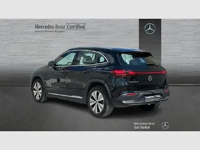 Usado Mercedes EQA250 139 kW (190 CV) 2025 Negro cosmos SUV