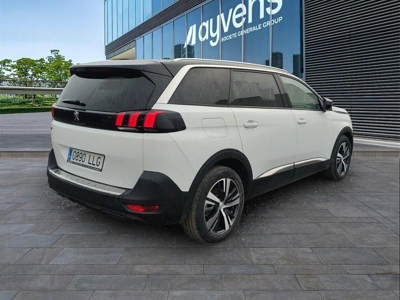 Usado Peugeot 5008 Allure 131 CV (96 kW) 2020 Blanco SUV