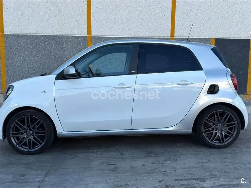 Usado Smart ForFour Passion 90 CV (66 kW) 2018 Blanco Utilitario