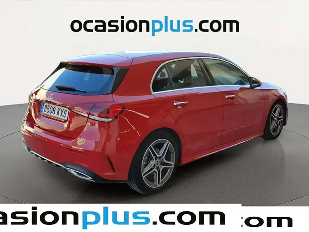 Usado Mercedes A180 AMG 136 CV (100 kW) 2019 Rojo Utilitario